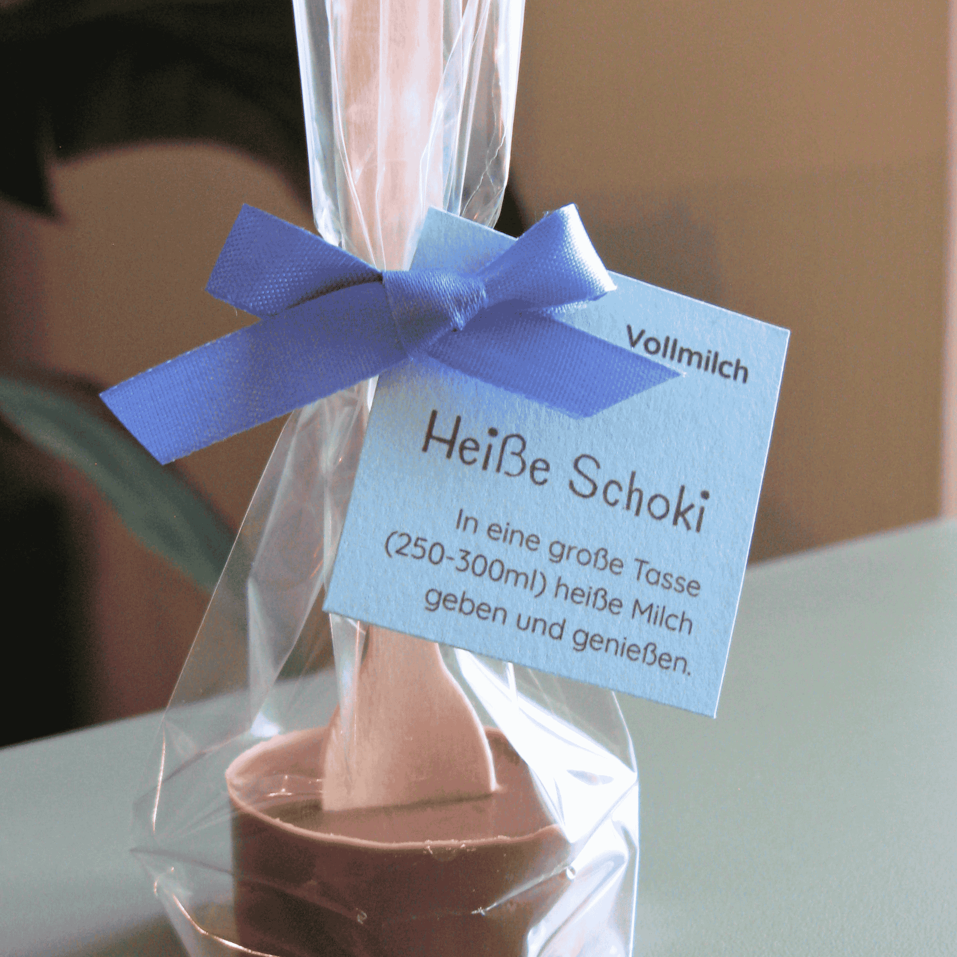 Detailansicht heiße Schokolade Die Weiche 42% Vollmilch Portion in Verpackung